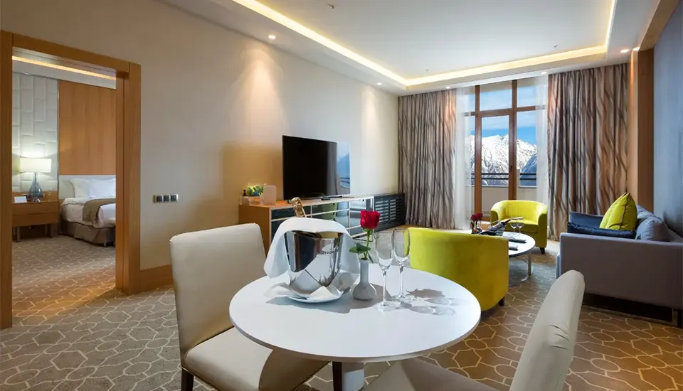 هتل رکسوس کراسنایا پولیانا سوچی